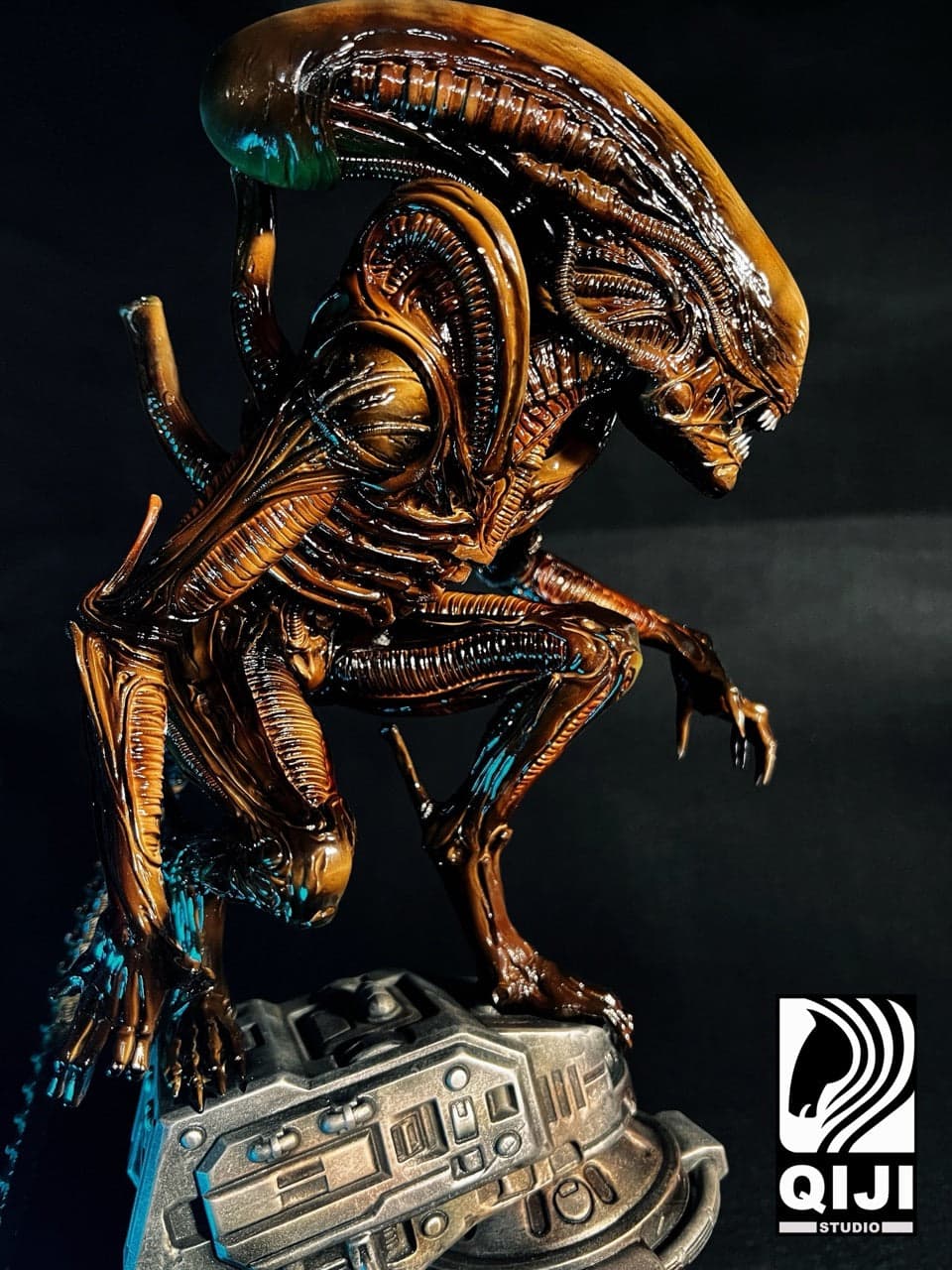 Alien QiJi Studio Alien 2