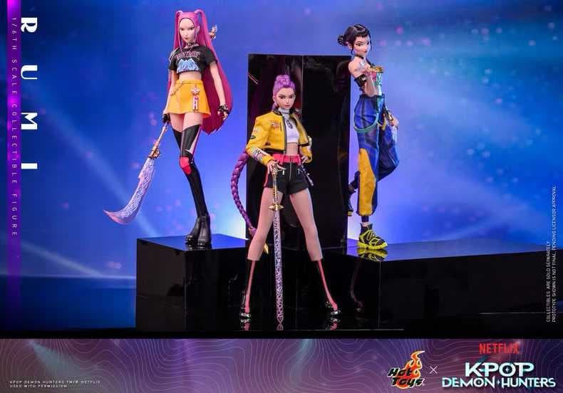Demon Hunters Hot Toys KPop Rumi Mira Zoey 2