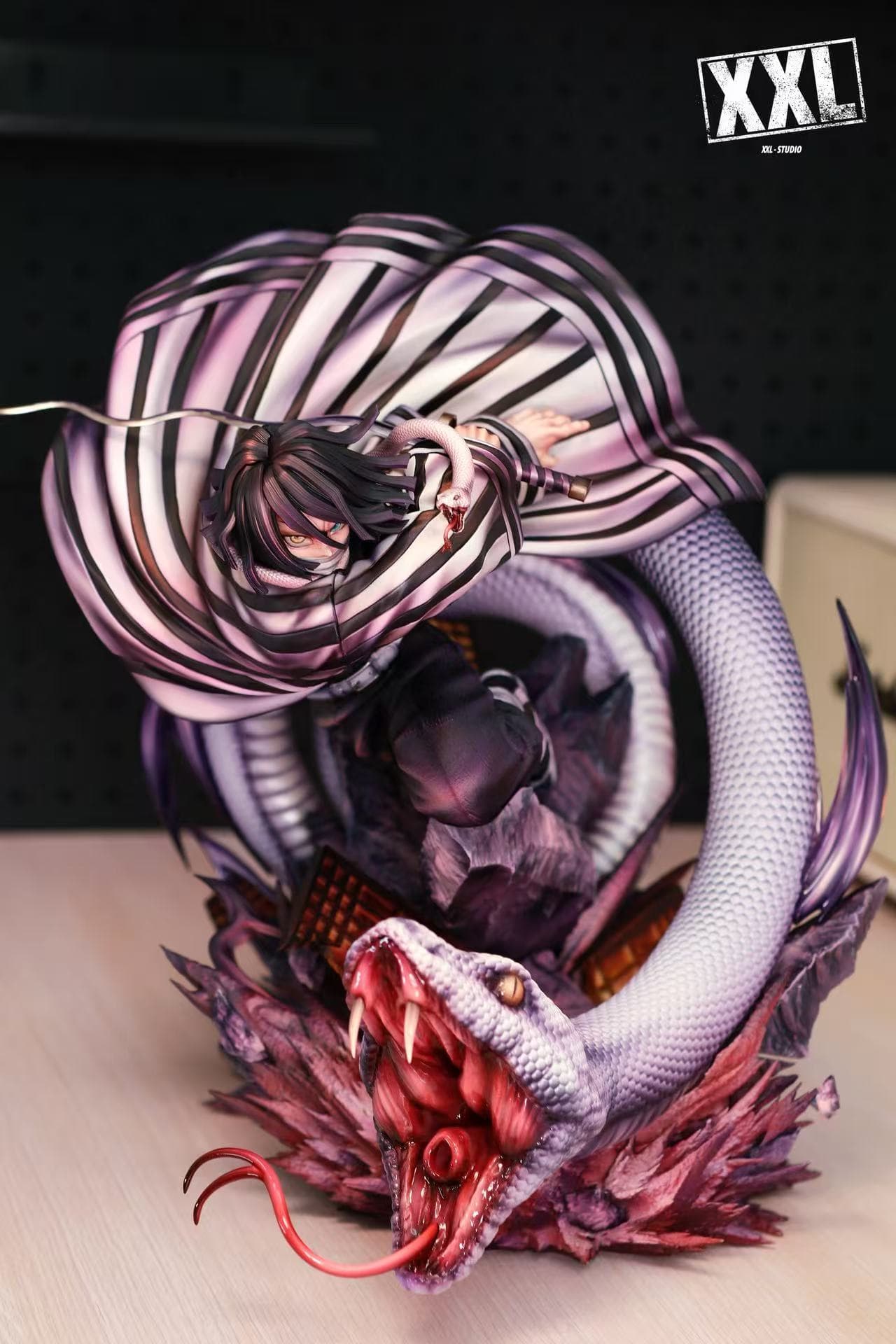 Demon Slayer XXL Studio Obanai Iguro 1