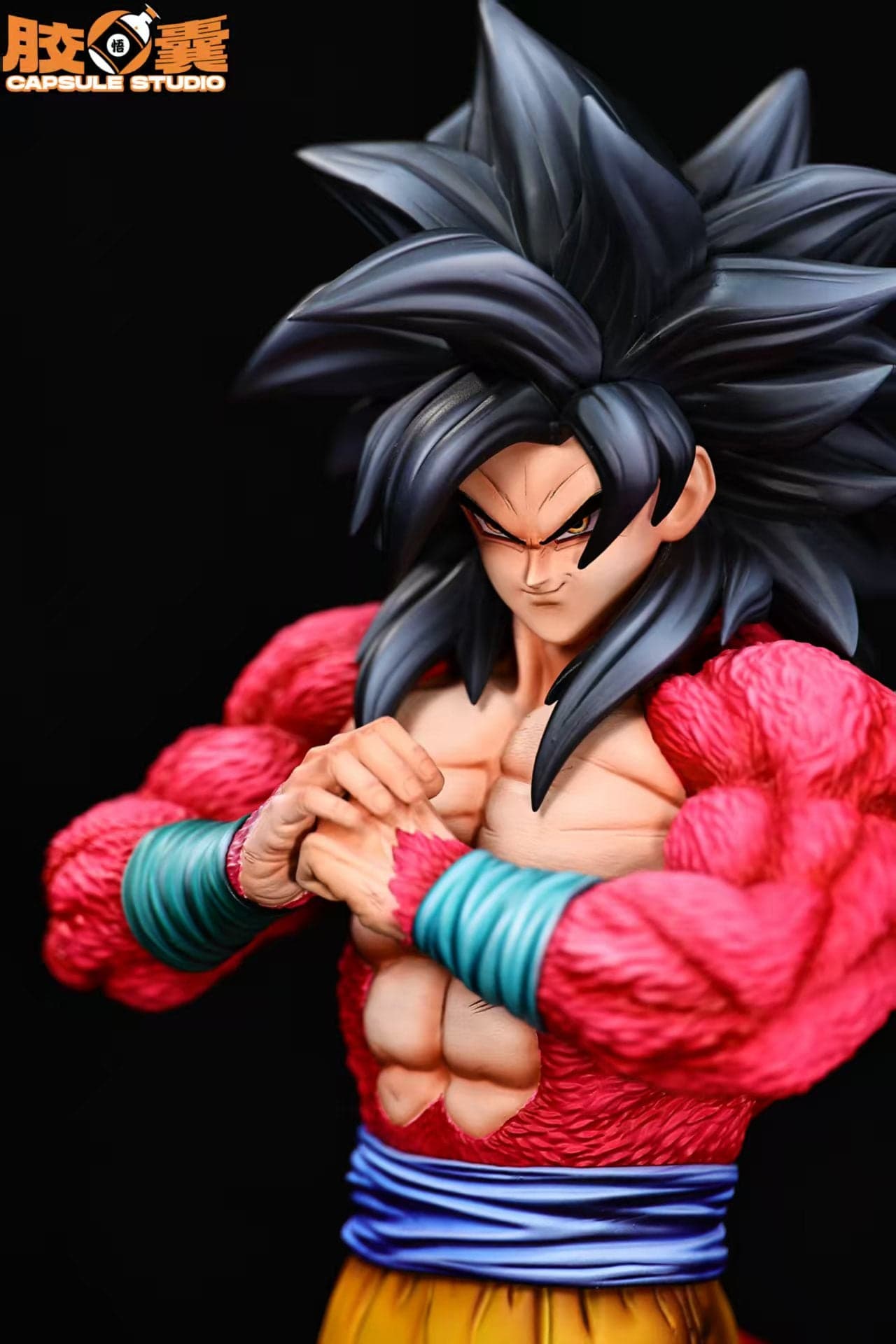 Dragon Ball Capsule Studio Goku SSJ4 4
