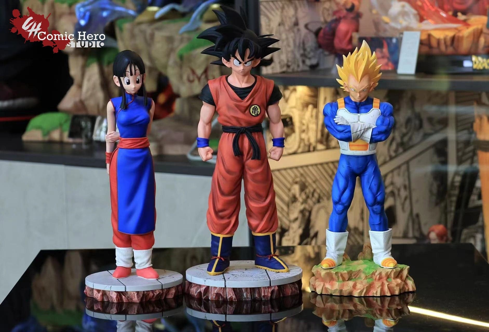 Dragon Ball Comic Hero Studio Armor Vegeta SSJ 4
