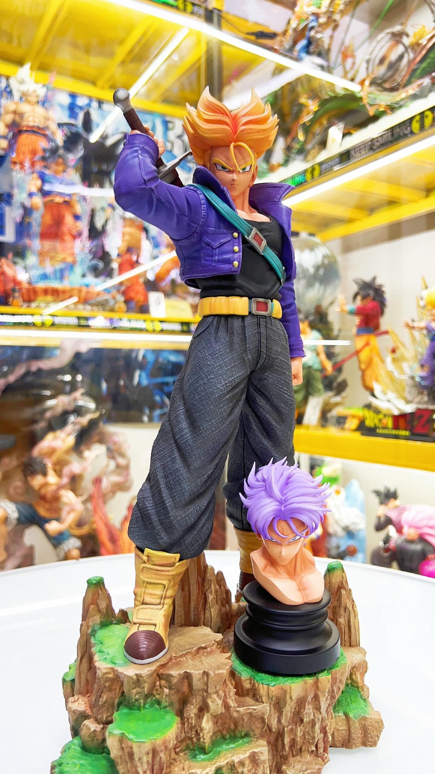 Dragon Ball Jingzhi Studio Trunks 1