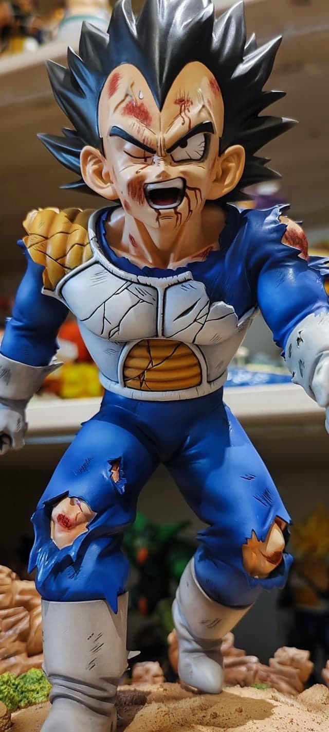 Dragon Ball ShowTime Studio Vegeta Battle Damaged 5