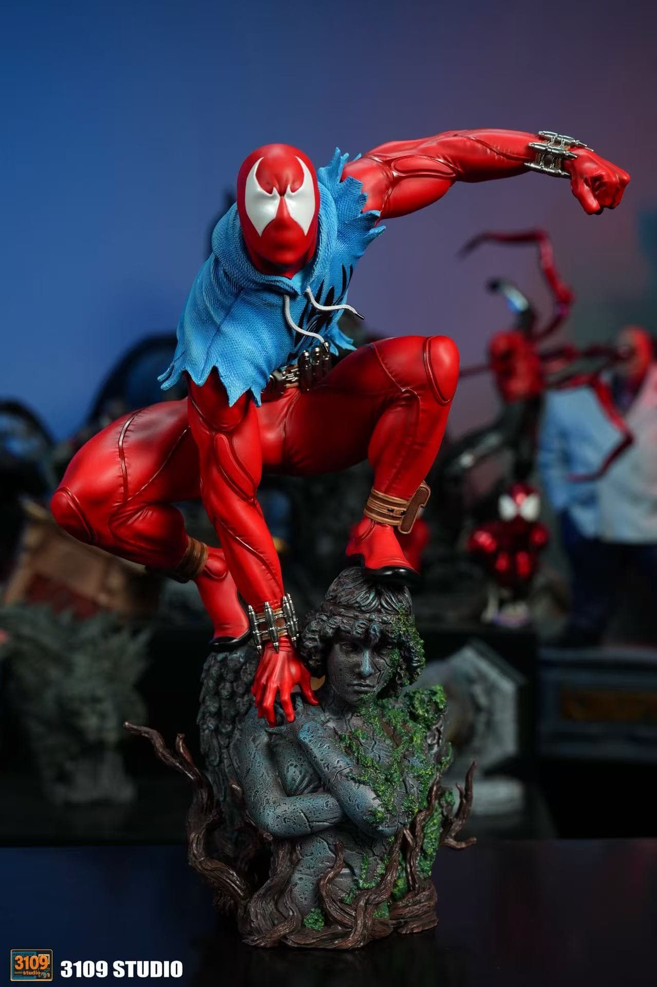 Marvel 3109 Studio Scarlet Spiderman 4
