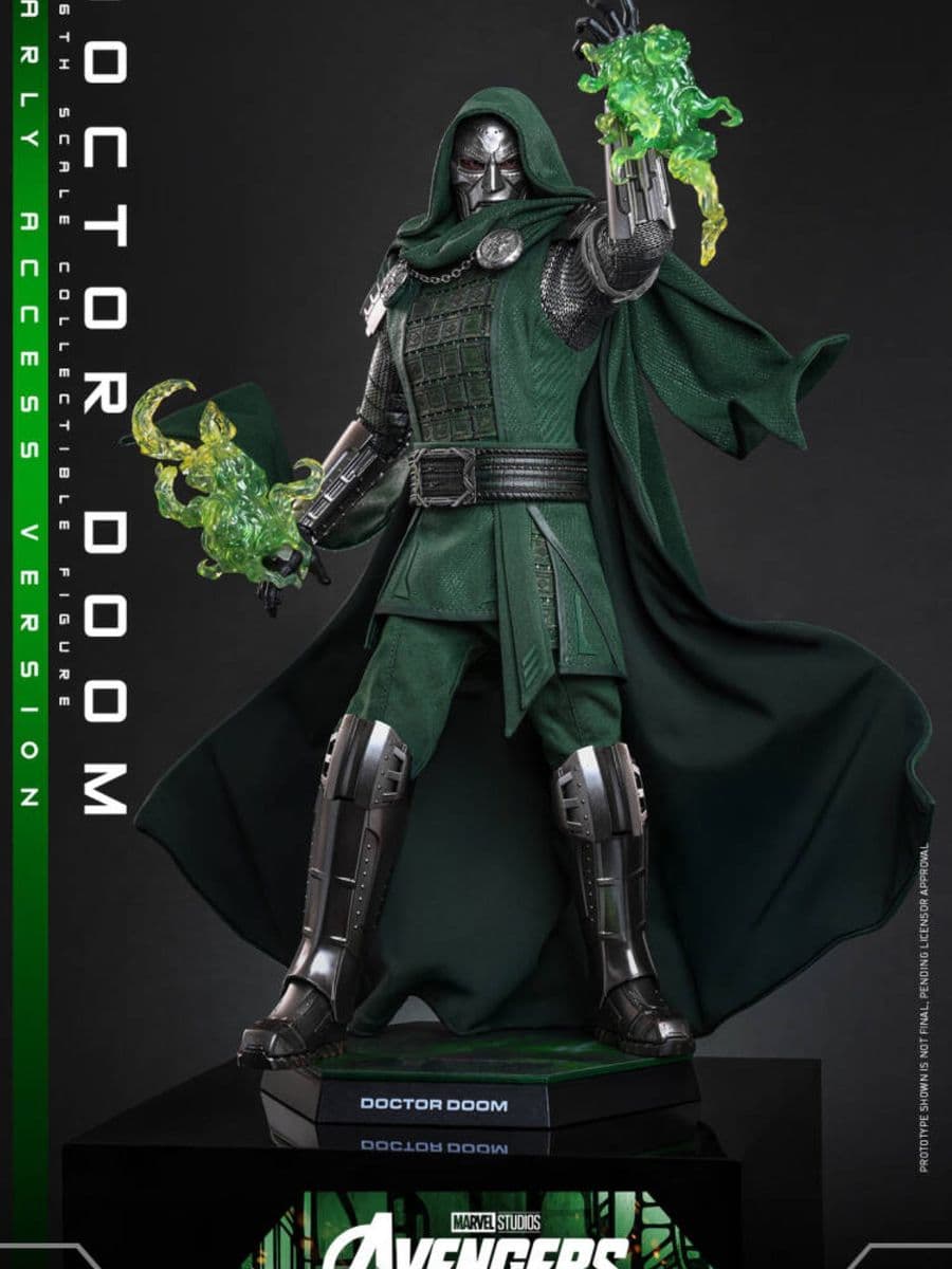 Marvel Hot Toys Doctor Doom