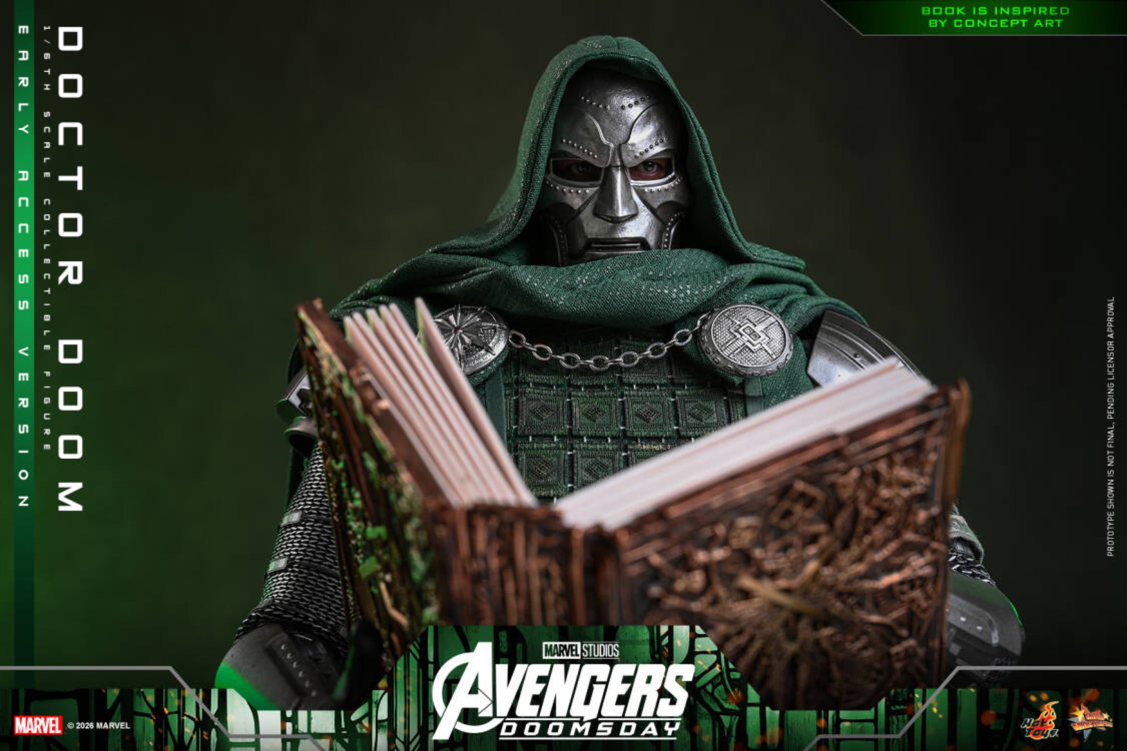 Marvel Hot Toys Doctor Doom 5