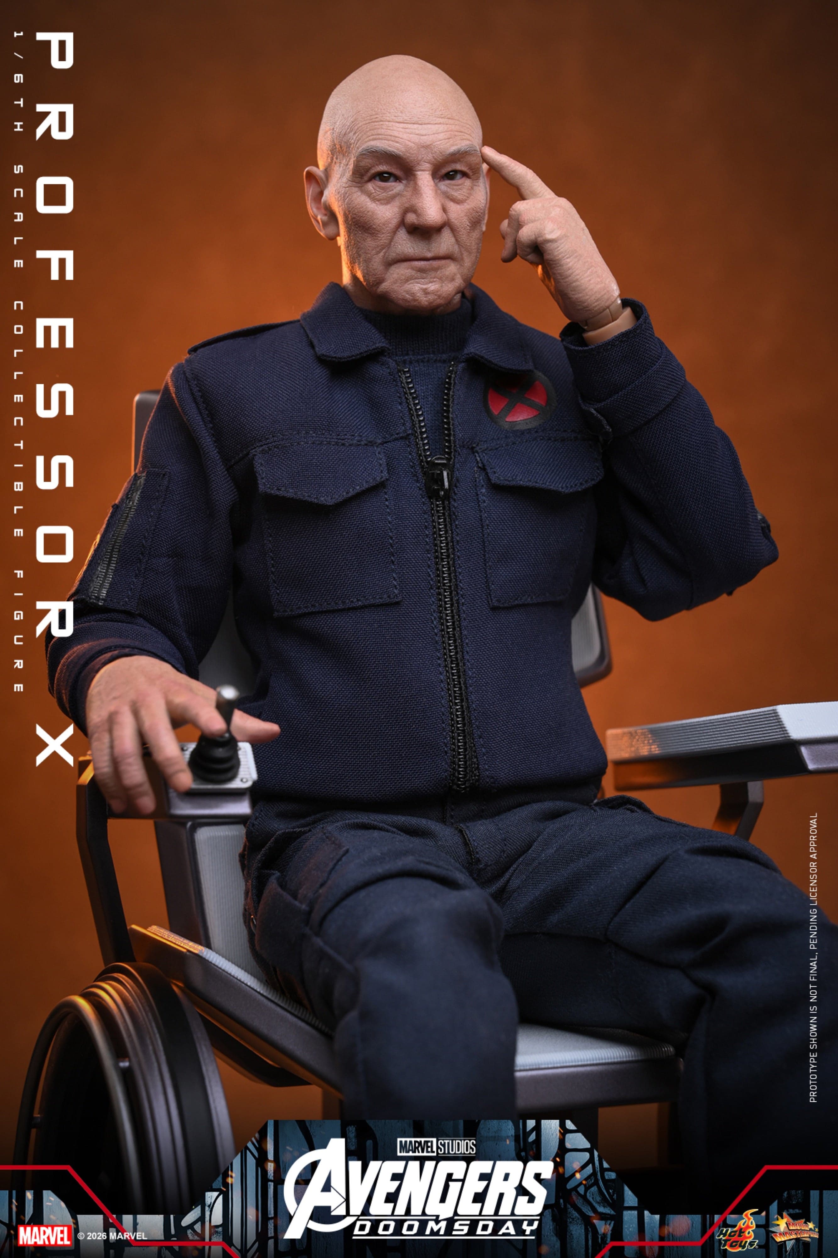 Marvel Hot Toys Professor X 1