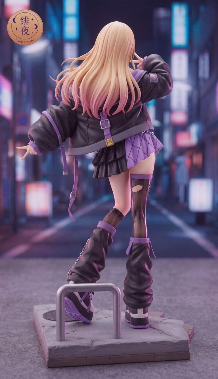 My Dress Up Darling Scarlet Studio Marin Kitagawa 2