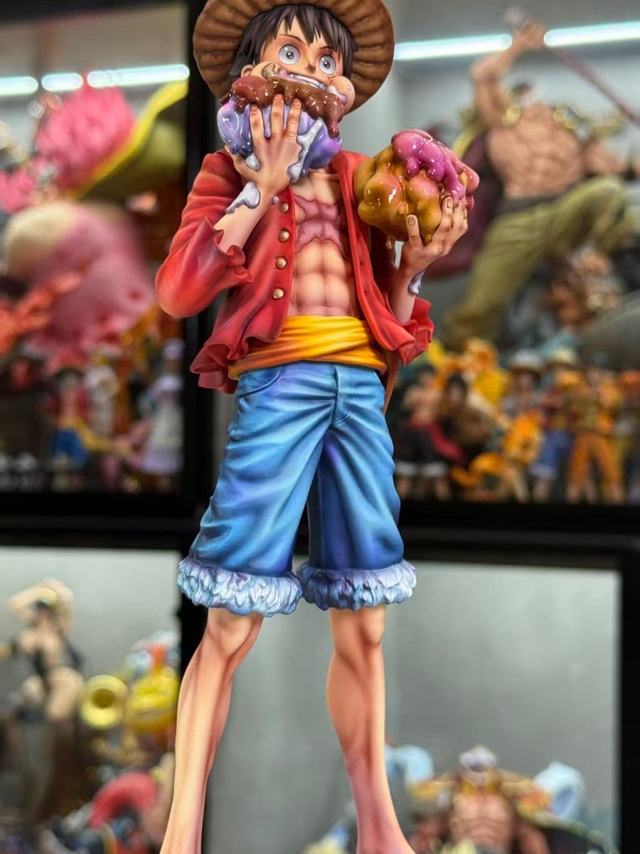 One Piece LG Studio Gluttonous Luffy