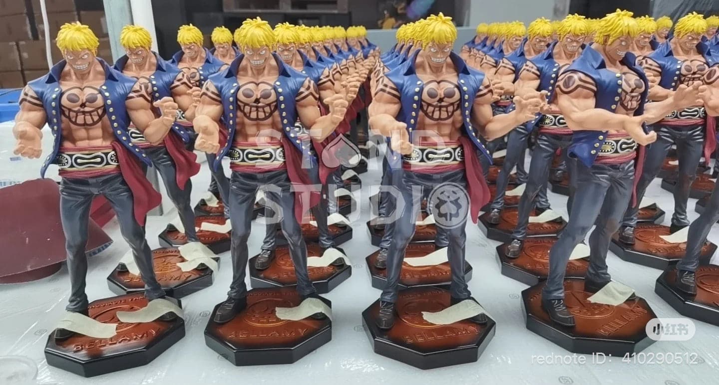 One Piece Stand Studio Bellamy 3