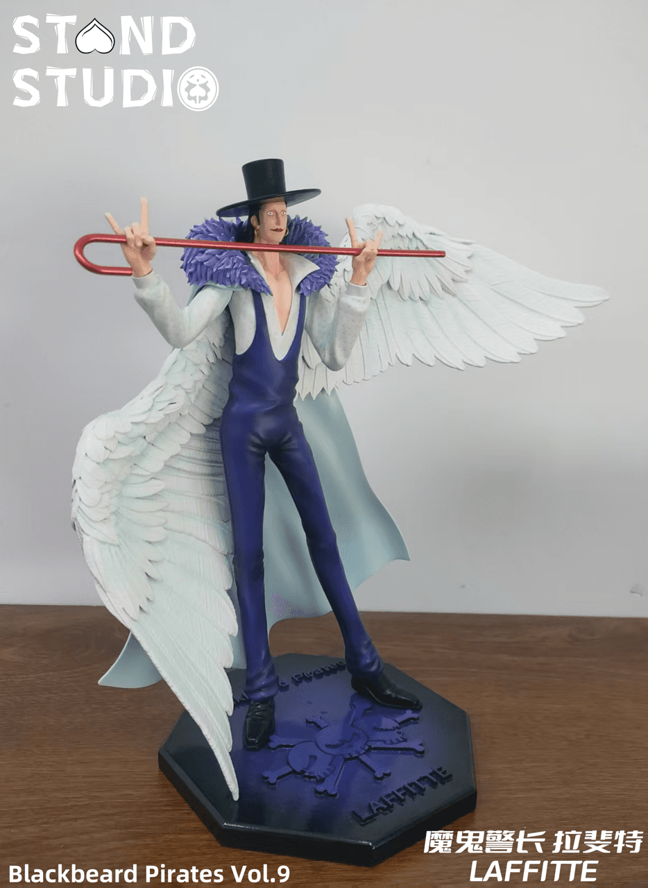 One Piece Stand Studio Laffitte 3