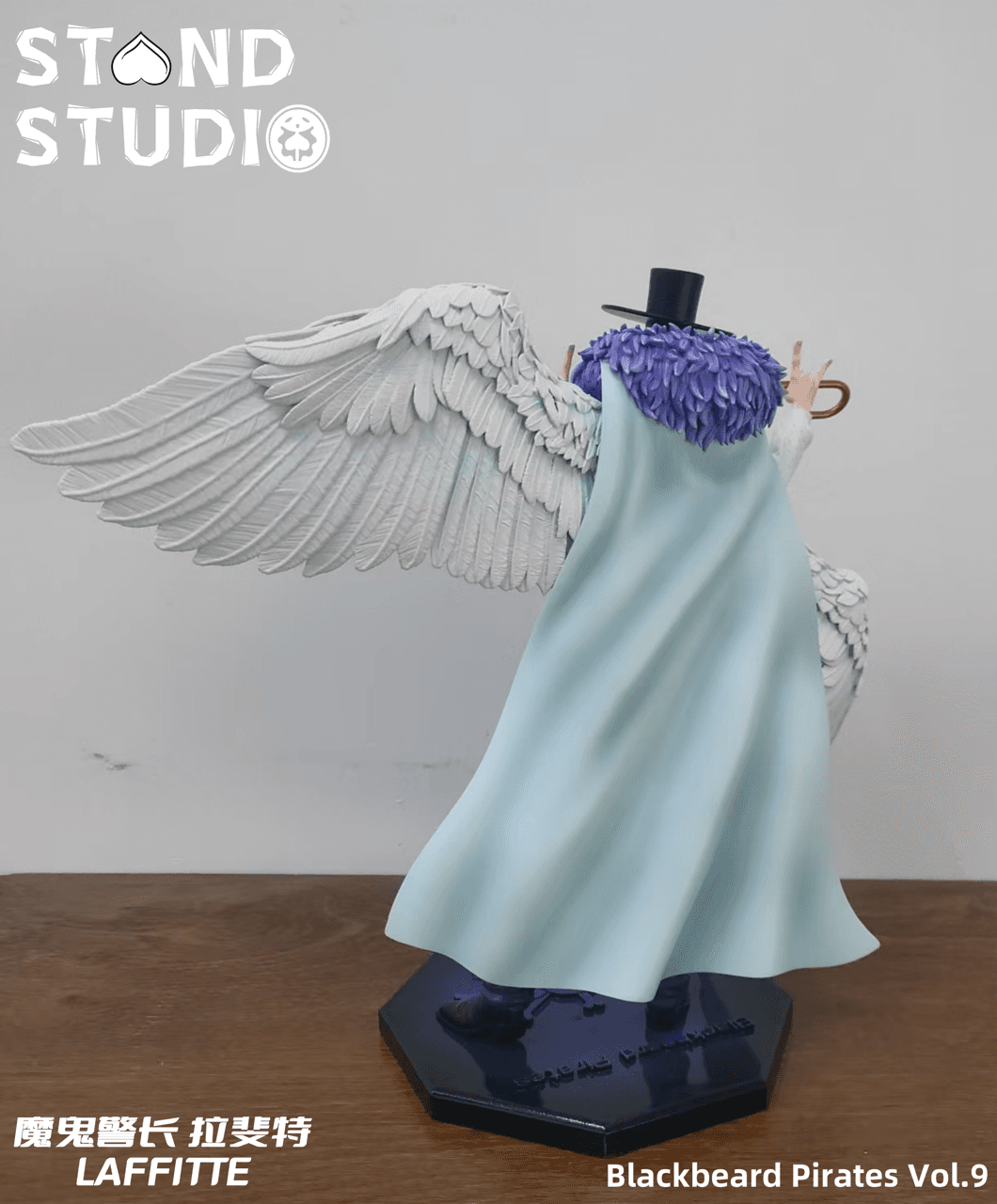 One Piece Stand Studio Laffitte 5