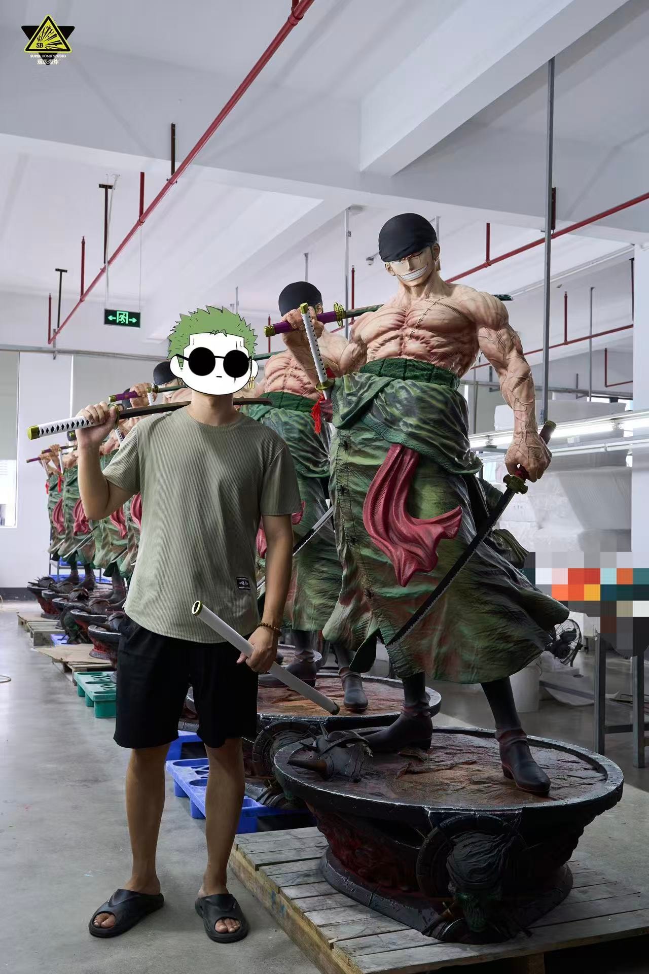 One Piece Super Bomb Studio Roronoa Zoro Life Size