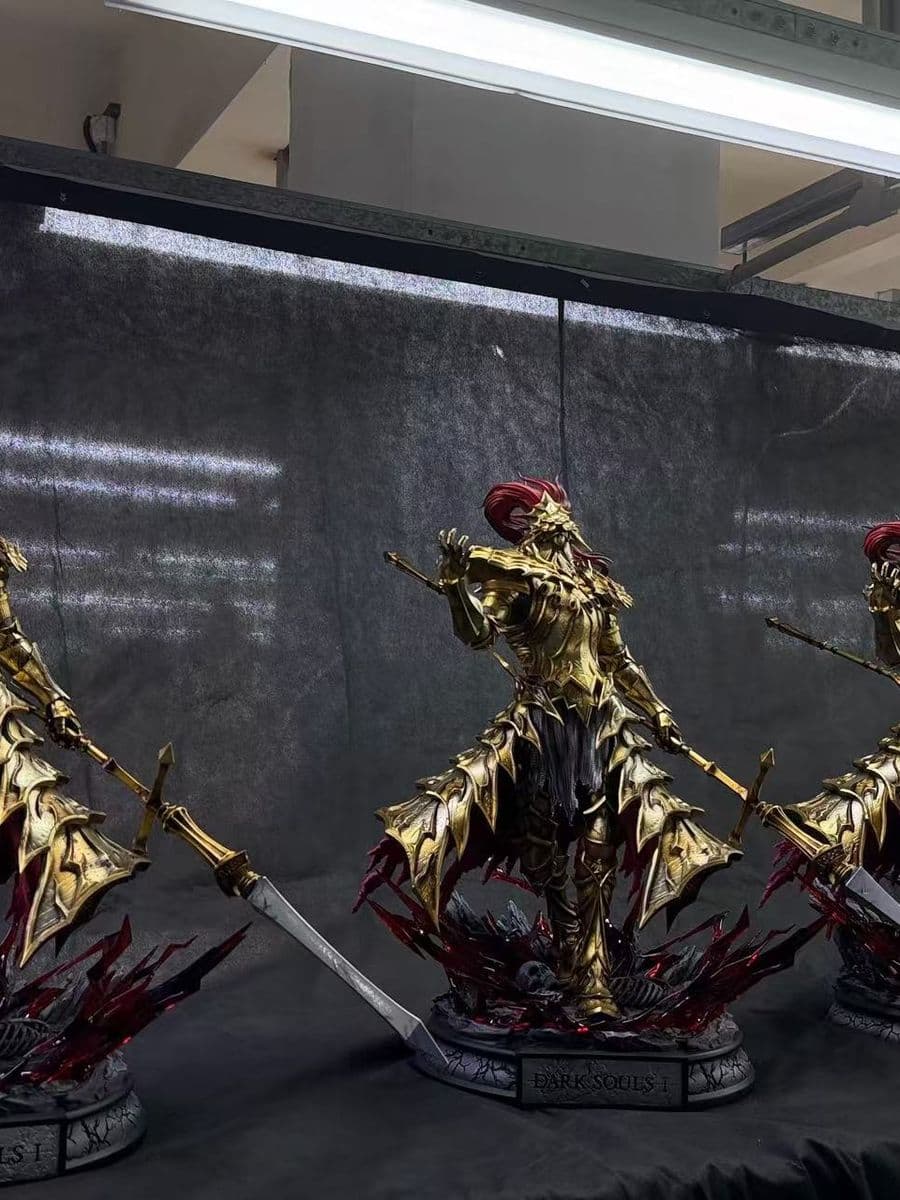Dark Souls RedStone Studio Ornstein