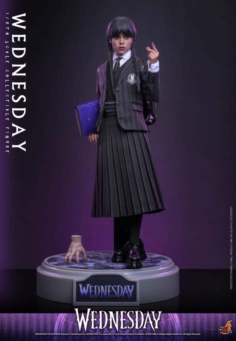 Netflix Wednesday Hot Toys Wednesday Licensed