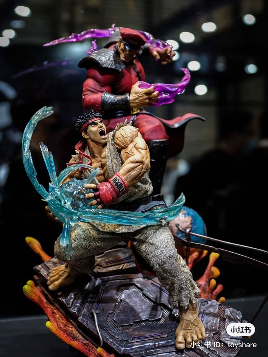 Street Fighter V: Champion Edition Unique Art Studio Ryu VS M. Bison Licensed